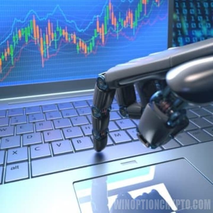 палец робота нажимает на клавиатуру